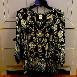 Bila floral 3/4 sleeve thin tunic